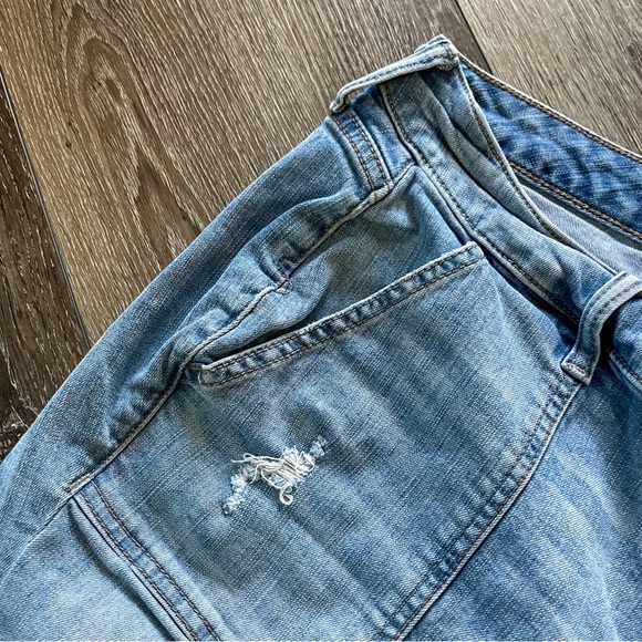 TORRID Vintage Stretch Mid-Rise Shorts Medium Wash Size 18 - Picture 4 of 8